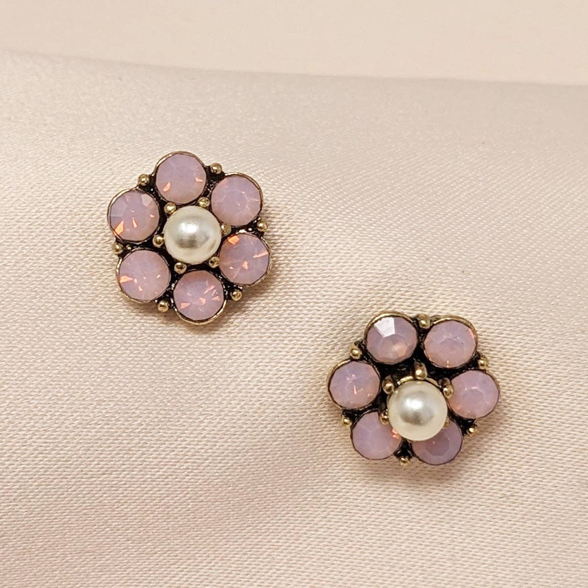 Vintage Tiny Vine pink pearl stud earrings
